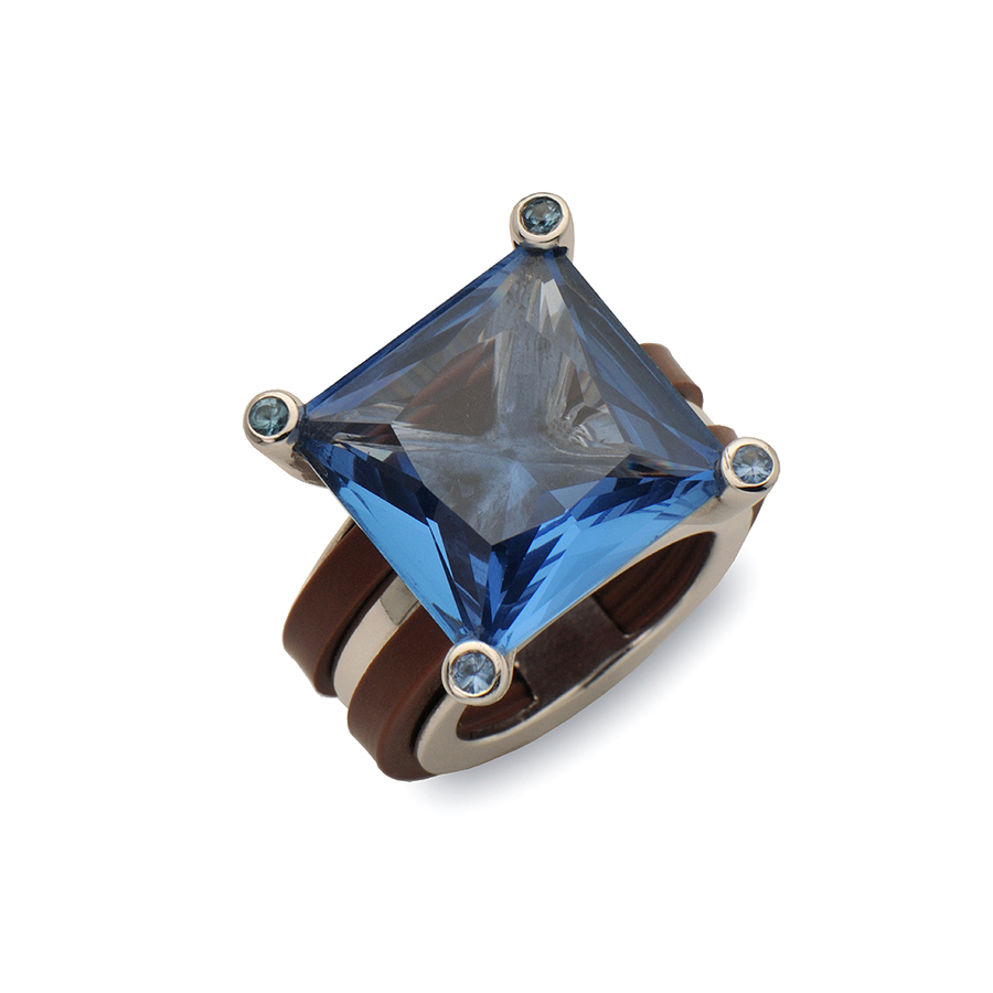 Sterling silver ring with brown rubber and blue quartz, rhodium plated.