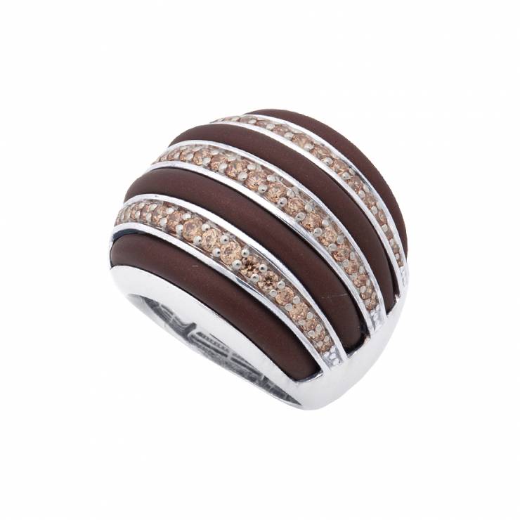 Sterling silver and brown rubber ring set with Champagne CZ, rhodium plated.